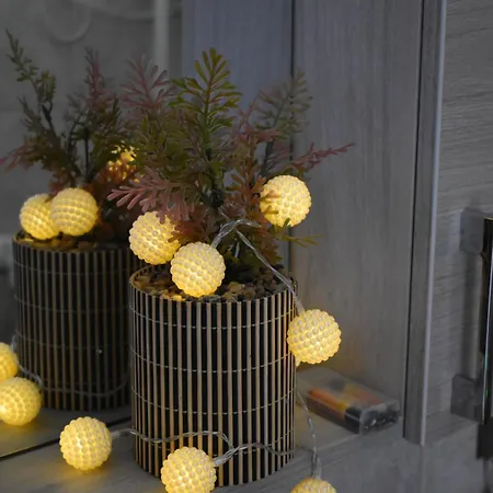 Manilla Vendeghaza *